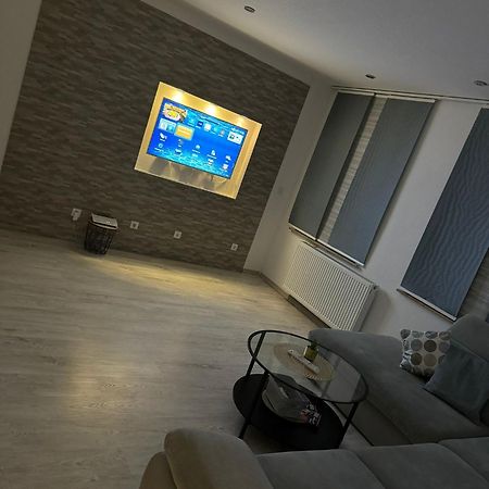 New York By D&J Apartments Altenessen Nord Luaran gambar