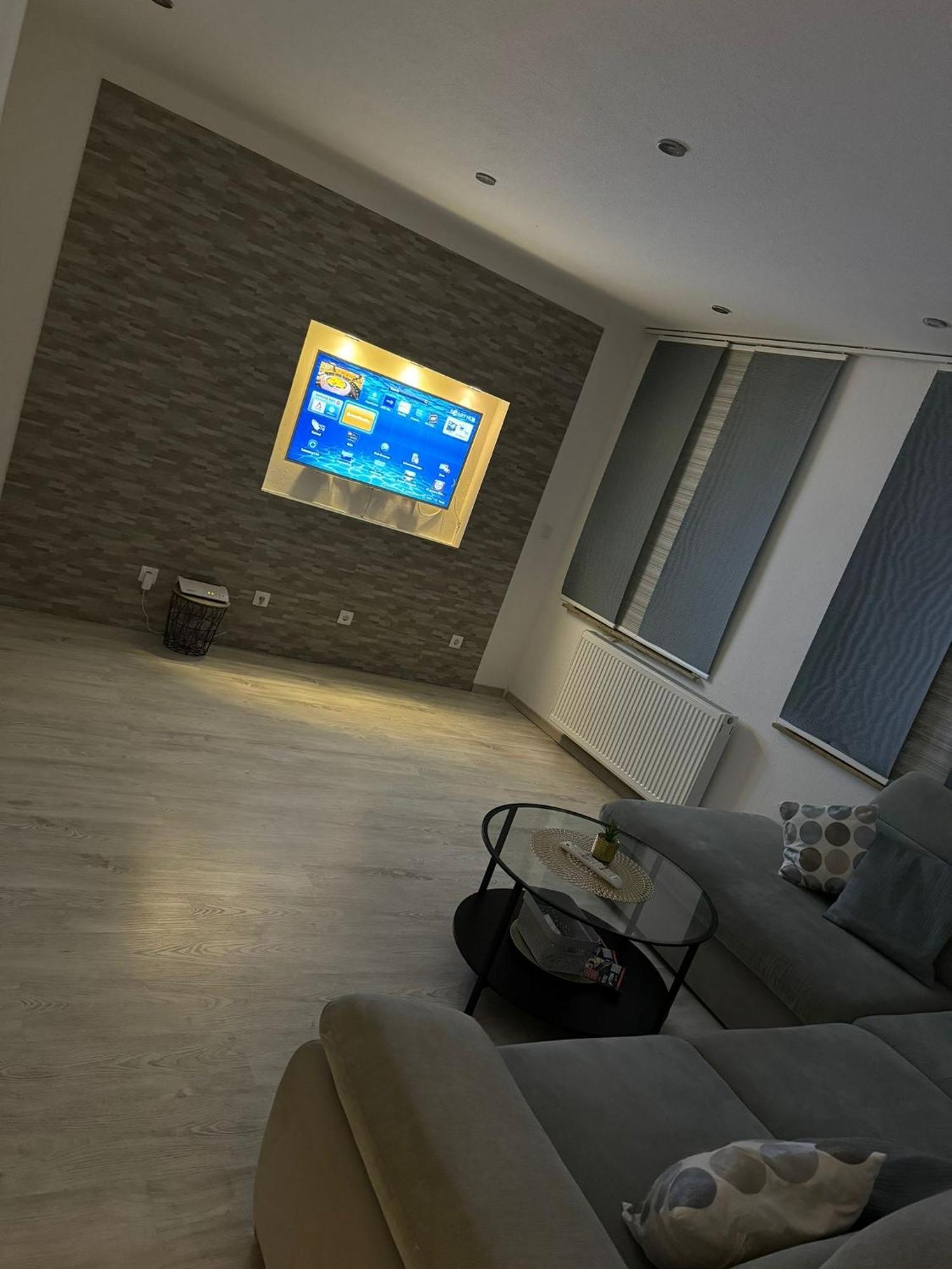 New York By D&J Apartments Altenessen Nord Luaran gambar